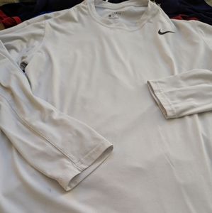 Nike white sleeve mens large t shirt